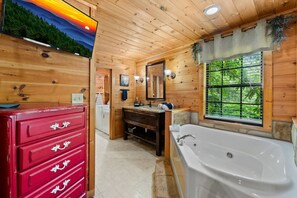 Hair dryer - Peaceful 2BR w/Firepit*Hot Tub*Arcade*Privacy! (Sevierville)
