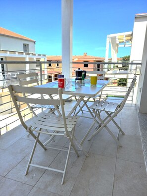 Outdoor dining - Affittimoderni Isola Rossa Borgo - Ulivi 9 (Trinità d´Agultu e Vignola)