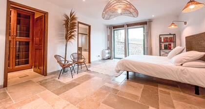 Domaine de Sourbil - Piscine Chauffée - 33 personnes