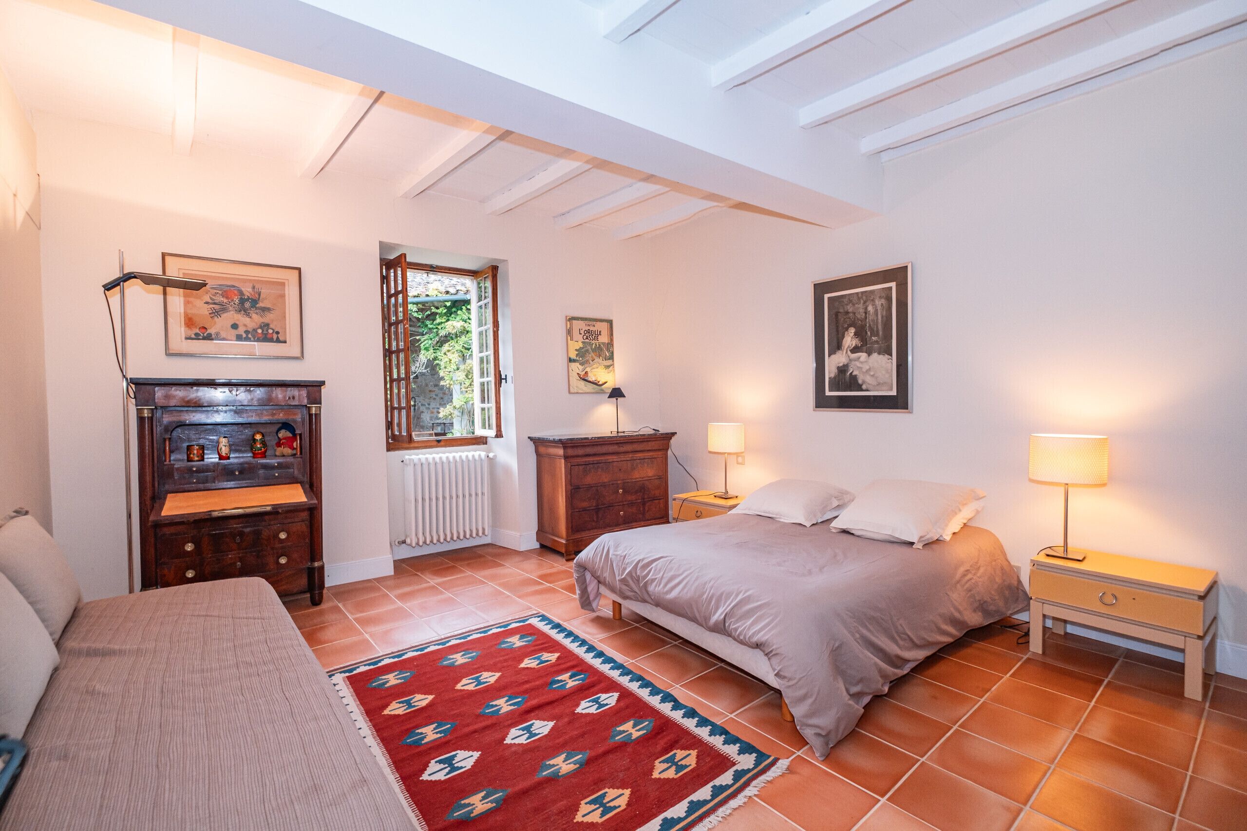 4 bedrooms, iron/ironing board, free WiFi, bed sheets