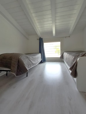 2 chambres, fer et planche à repasser, Wi-Fi gratuit
