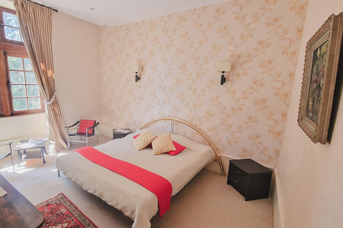 Deluxe Double Room, Courtyard View (Orléans)