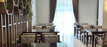 Emily Grand Palace Hotel