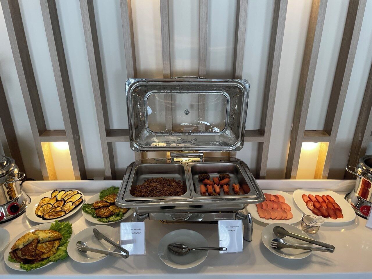 뷔페 아침 식사