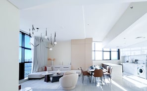 Apartment (1 Bedroom) | Interior