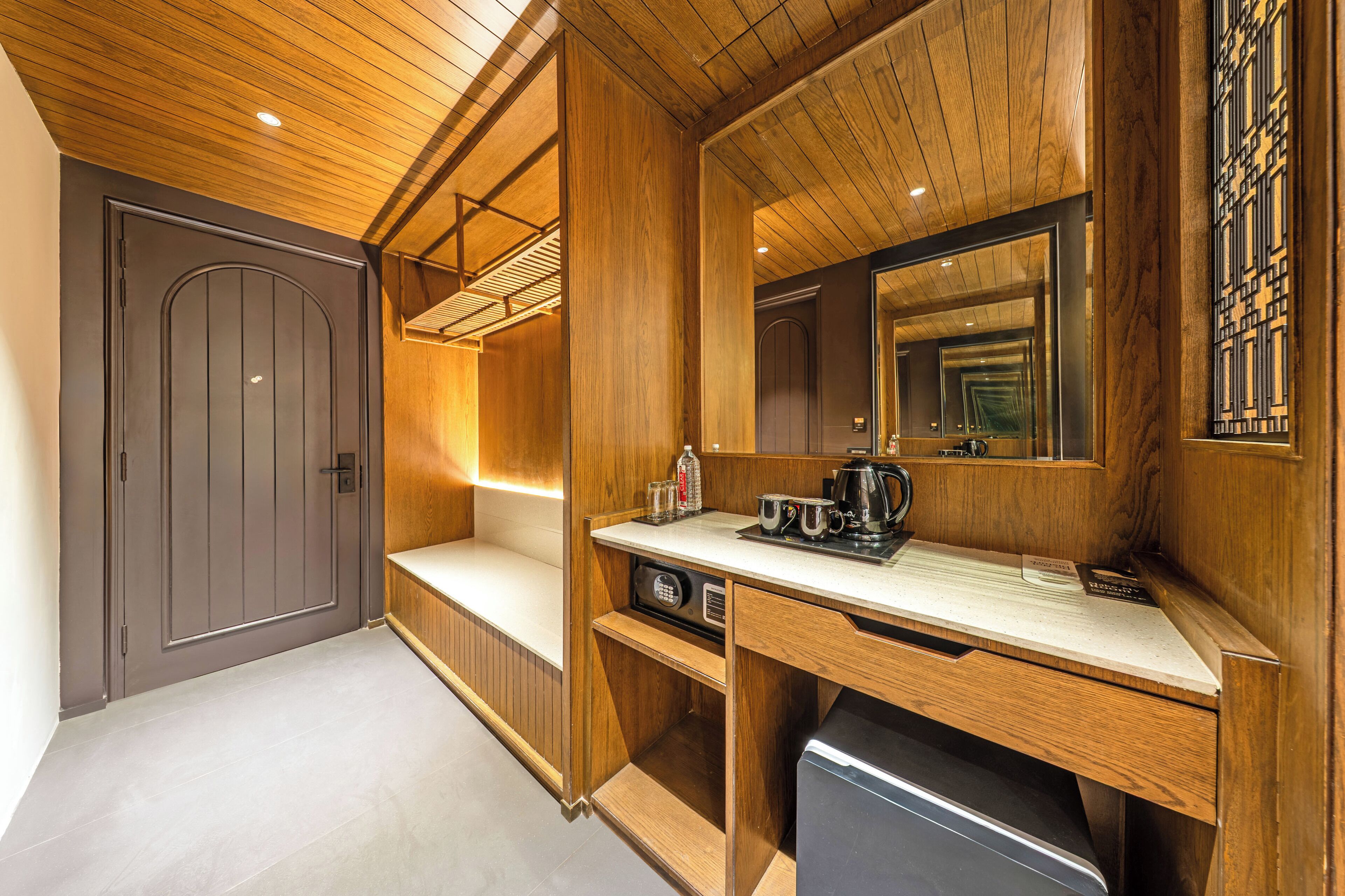 Standard Room with In-Room Safe | Desk, iron/ironing board, bed sheets