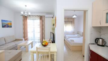 1 dormitori, planxa i posts de planxar, wifi gratuïta i roba de llit