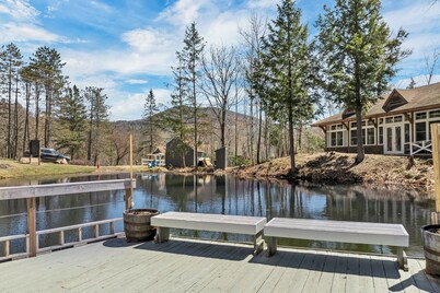 Great locationfor SKI SEASON  indoo door pool
Inquire about ski season deals NOW