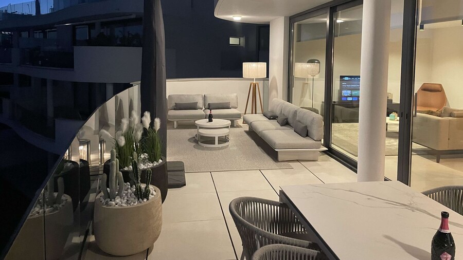 Huswell - Oceanview Stay in Higuer n West