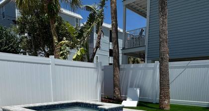 Beach House Cottage Pool Spa on Beach Access