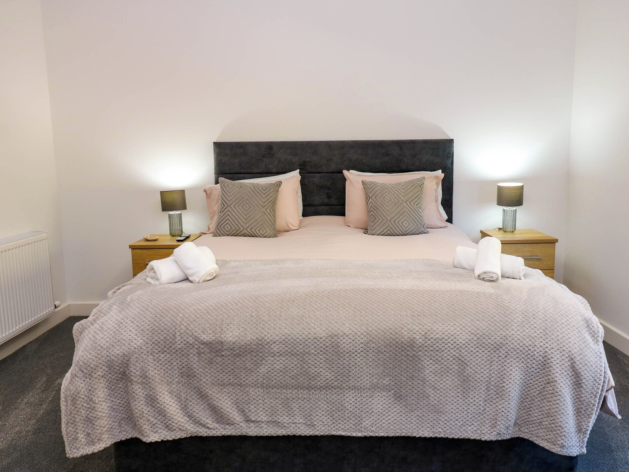 3 bedrooms, individually decorated, individually furnished, free WiFi