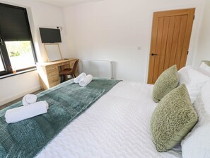 3 Schlafzimmer, individuell dekoriert, individuell eingerichtet