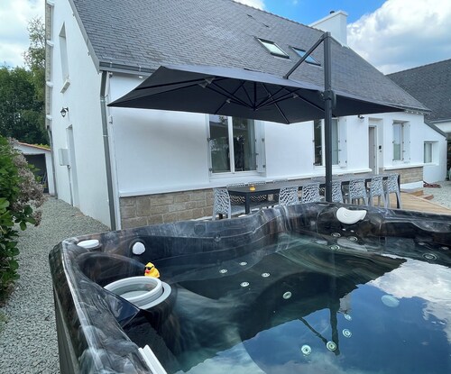 Nouveau, maison bord de mer , Beg meil , pour groupe et familles 