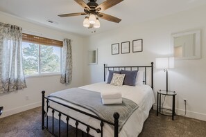 3 bedrooms, WiFi (free)