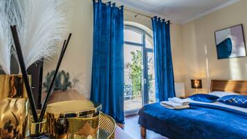 Comfort Studio Suite, Balcony | Blackout curtains, iron/ironing board, free WiFi