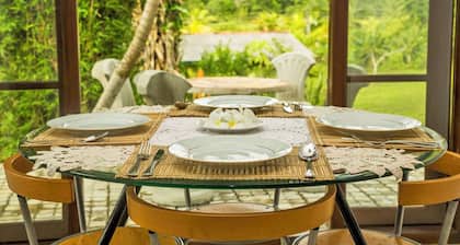 Charming lodge with a Swimming pool in lovely Galle