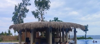 Mactan Newtown Family Suite Room