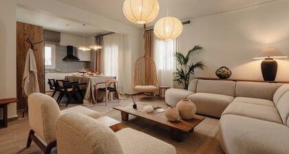 Naxian Nest Penthouse 3BR Apartment - Sort Walk to the Beach - Naxos Town