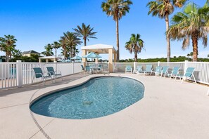 Beheizter Pool
