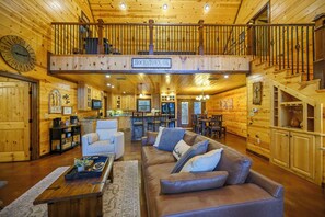 TV connectée, cheminée, jeux vidéo, livres