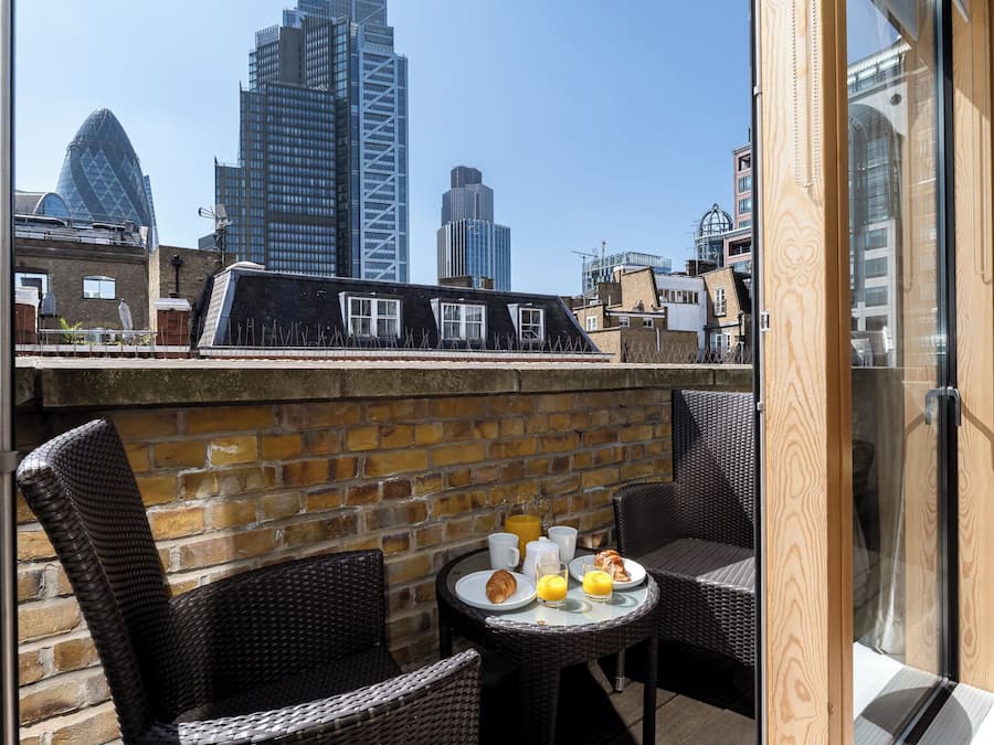 Royal Penthouse, Balcony