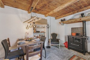 Family Chalet, Multiple Bedrooms, Mountainside (Casa Kaia Verzasca) | Dining - Casa Kaia Verzasca (Sonogno)