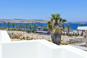 Property grounds - Sea Blue Horizon Qawra Bay Apartments (St. Paul's Bay)