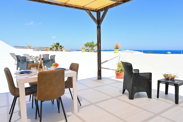 Standard Apartment, 2 Bedrooms, Sea Facing (Sea blue horizon Qawra bay 7) | Terrace/patio