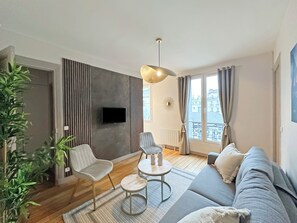 Superior Room | Living area - JEGO (Paris)