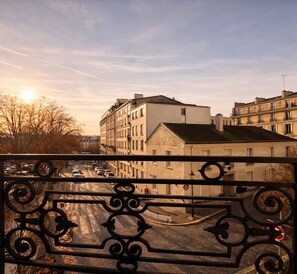 Exterior - JEGO (Paris)