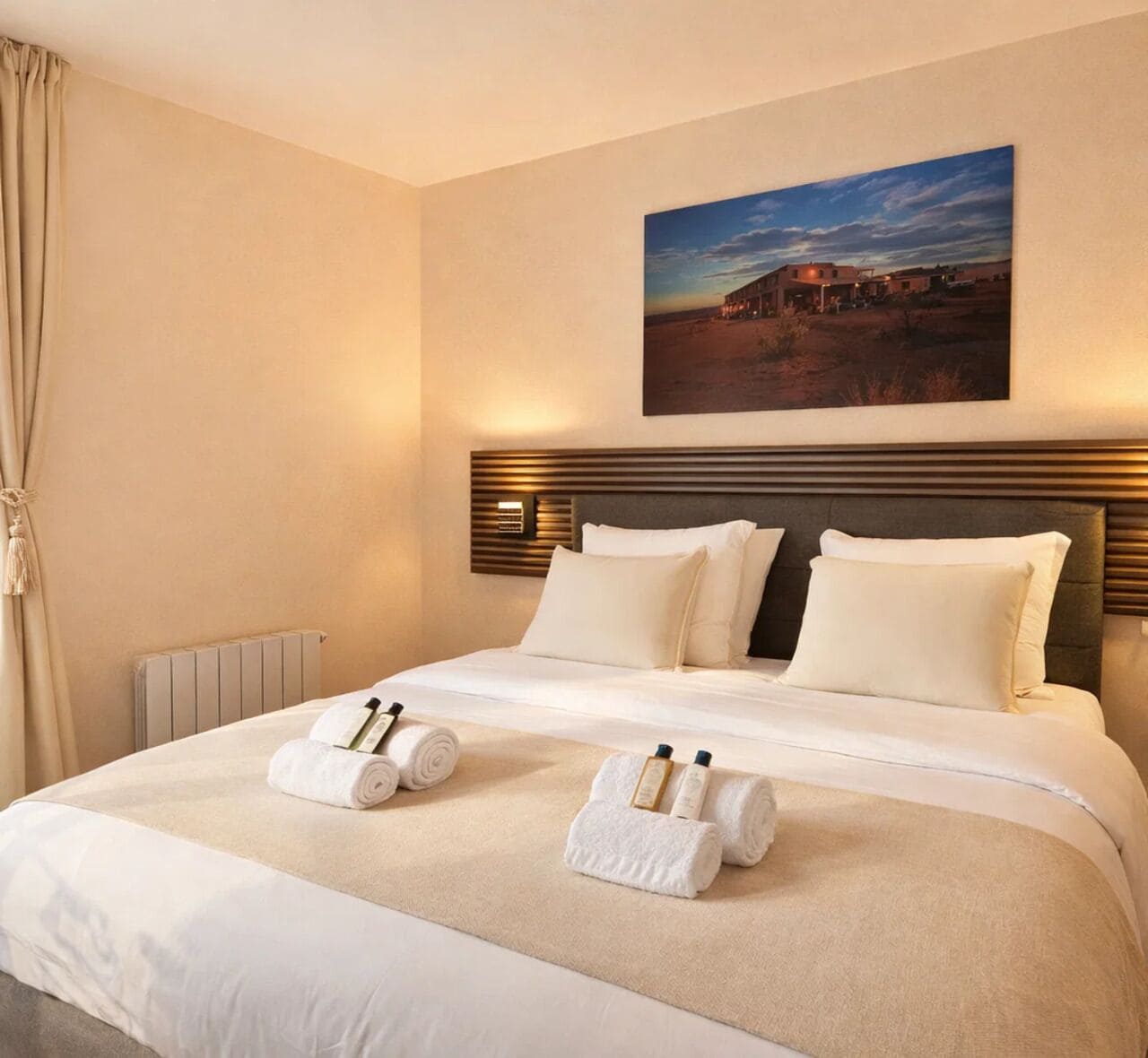 Superior-Zimmer | Laptopgeeigneter Arbeitsplatz, Reisekinderbett, kostenloses WLAN