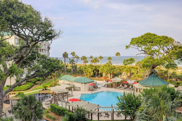 A heated pool - Amazing oceanfront views (Hilton Head)