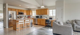 5 Mi to Cherry Creek State Park: Cozy Family Home!