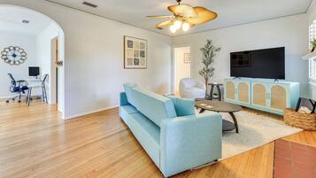 Casa (2 Bedrooms) | Interior