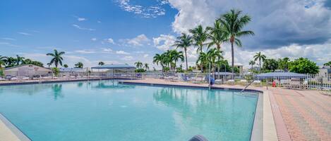 House (2 Bedrooms) | Front of property