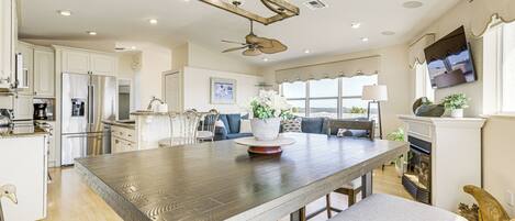 House (2 Bedrooms) | Interior