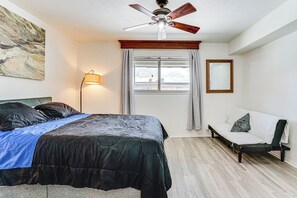 Apartment (1 Bedroom) | Interior - Condo 9 Mi to Dtwn Dallas: BBQ By the Pool! (Dallas)