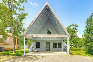 Interior - A-frame Cabin w/ Deck Near Cedar Creek Lake (Malakoff)