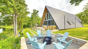 House (3 Bedrooms) | Terrace/patio