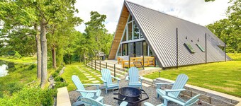 A-frame Cabin w/ Deck Near Cedar Creek Lake