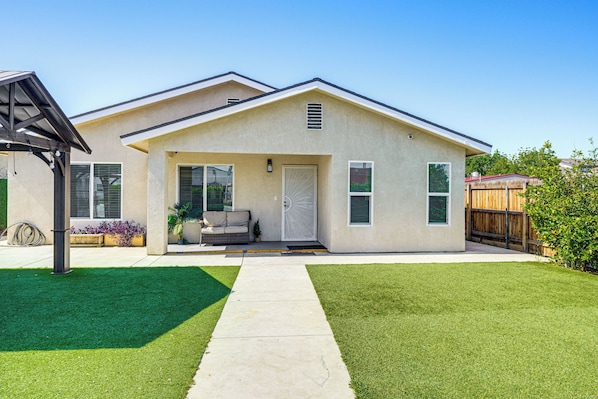 House (4 Bedrooms) | Interior - 1 Mi to Rabobank Arena: Home w/ Gazebo! (Bakersfield)