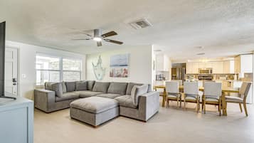 House (3 Bedrooms) | Front of property