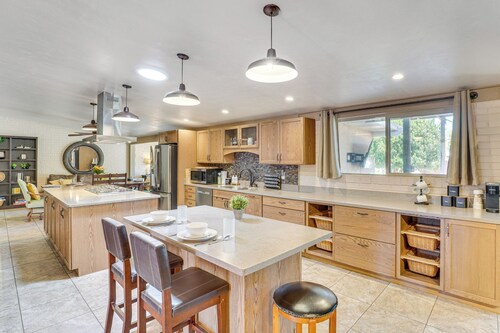 Dog-Friendly Getaway w/ Patio in Tucson!