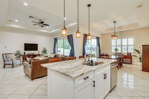 House (3 Bedrooms) | Interior