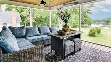 Rumah (5 Bedrooms) | Interior