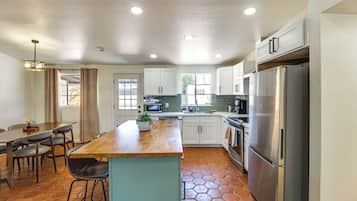 Rumah (4 Bedrooms) | Interior