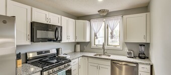 2 Mi to Waterfront: Walkable Fall River Apartment!
