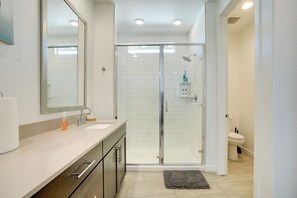 Interior - 9 Mi to State Farm Stadium: Pet-friendly Home! (Tolleson)