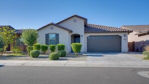 Unclassified image, 3 of 23, button - 9 Mi to State Farm Stadium: Pet-friendly Home! (Tolleson)