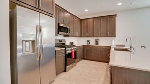 Unclassified image, 5 of 23, button - 9 Mi to State Farm Stadium: Pet-friendly Home! (Tolleson)